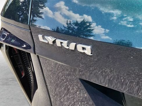 Certified 2024 Cadillac Lyriq Luxury AWD/4WD image 4