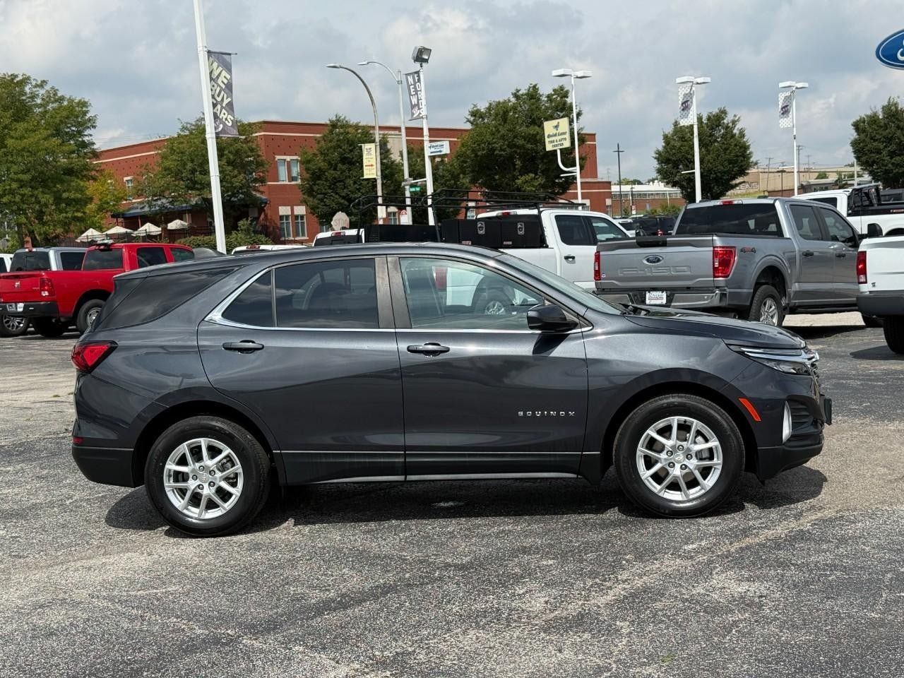 Used 2022 Chevrolet Equinox LT FWD image 5