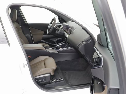 Certified 2025 BMW X3 xDrive30i w/ Premium Package image 19