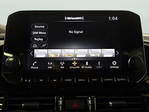 Used 2024 Nissan Pathfinder Platinum image 27