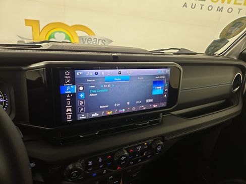 Used 2024 Jeep Wrangler High Altitude image 20