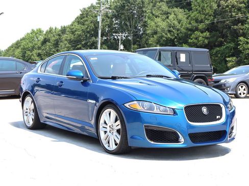 Used 2013 Jaguar XF R RWD image 9