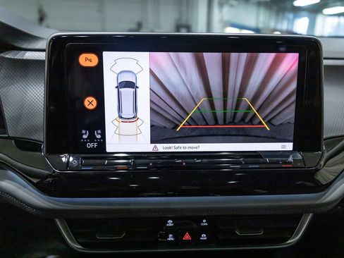 New 2026 Volkswagen Atlas Peak Edition image 25