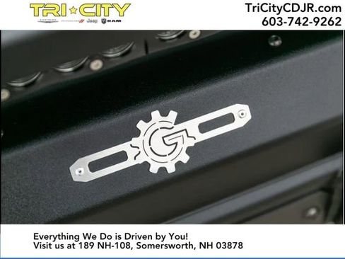 New 2025 Jeep Gladiator Sport image 10