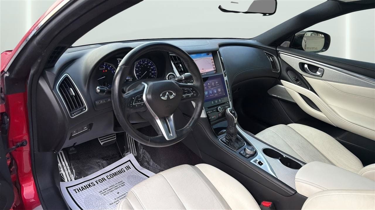 Used 2017 INFINITI Q60 Red Sport 400 RWD image 17