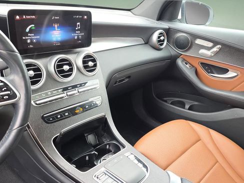 Used 2022 Mercedes-Benz GLC 300 4MATIC Coupe image 22