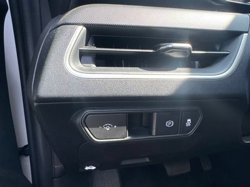 Used 2025 Kia K4 FWD image 25