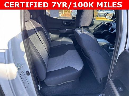 Used 2023 Toyota Tacoma TRD Off-Road image 11