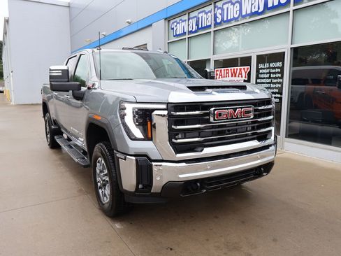 New 2026 GMC Sierra 3500 SLT w/ SLT Convenience Package AWD/4WD image 2