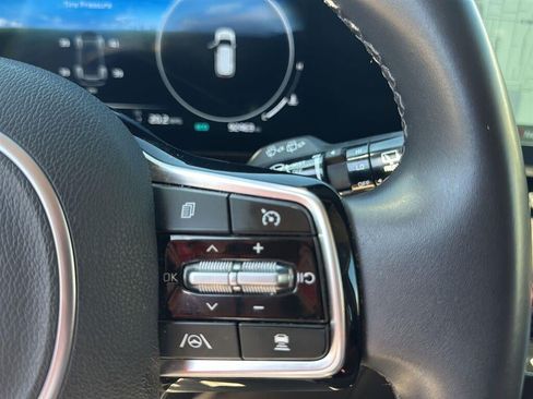 Used 2024 Kia Carnival SX FWD image 26