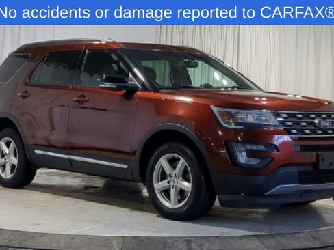 Used 2016 Ford Explorer XLT w/ Equipment Group 202A image 2