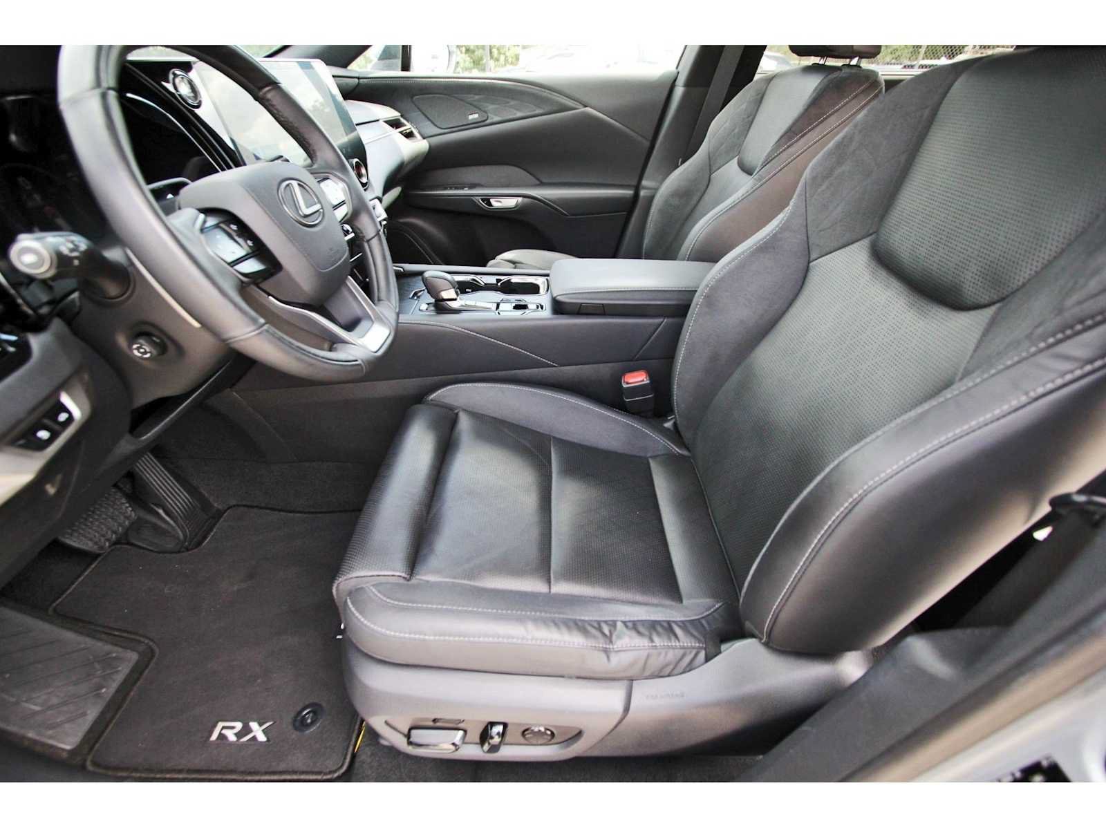 Used 2023 Lexus RX 350 FWD w/ Cold Area Package image 10