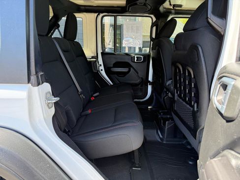 Used 2021 Jeep Wrangler Unlimited Rubicon w/ Uconnect 4C Nav & Sound Group AWD/4WD image 12