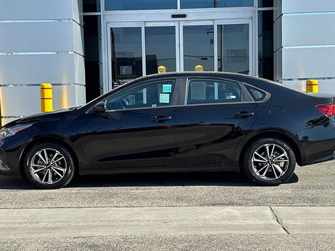 Used 2024 Kia Forte LXS image 7