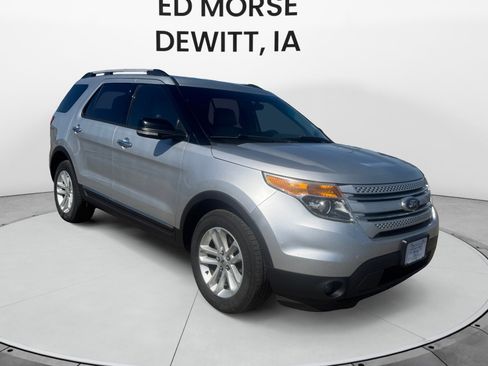 Used 2014 Ford Explorer XLT w/ Equipment Group 202A image 7