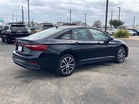 Used 2025 Volkswagen Jetta Sport image 5