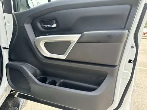 Used 2023 Nissan Titan SV RWD image 24