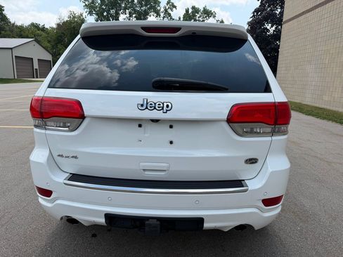 Used 2014 Jeep Grand Cherokee Overland AWD/4WD image 6