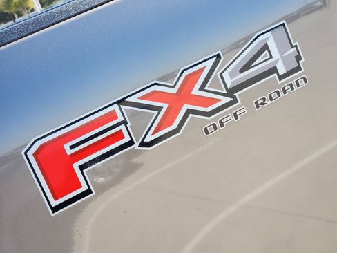 Used 2023 Ford F250 Lariat w/ Lariat Ultimate Package image 13