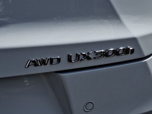 Used 2026 Lexus UX 300h AWD w/ Accessory Package (Z1) image 30
