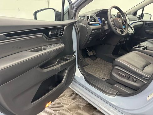 Used 2024 Honda Odyssey Elite image 15