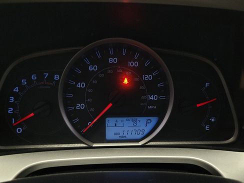 Used 2014 Toyota RAV4 XLE w/ Preferred Accessory Package FWD image 23