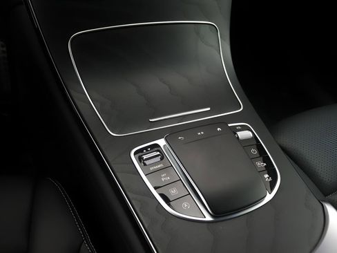 Used 2022 Mercedes-Benz GLC 300 image 15