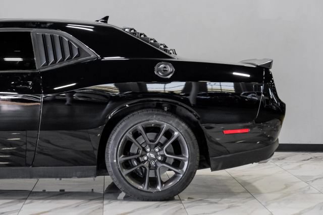 Used 2022 Dodge Challenger R/T Scat Pack RWD image 19