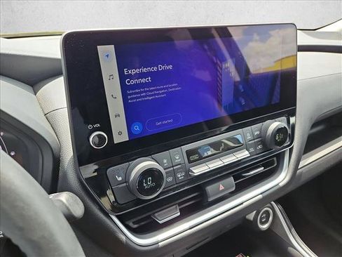 Used 2025 Toyota Grand Highlander FWD image 13