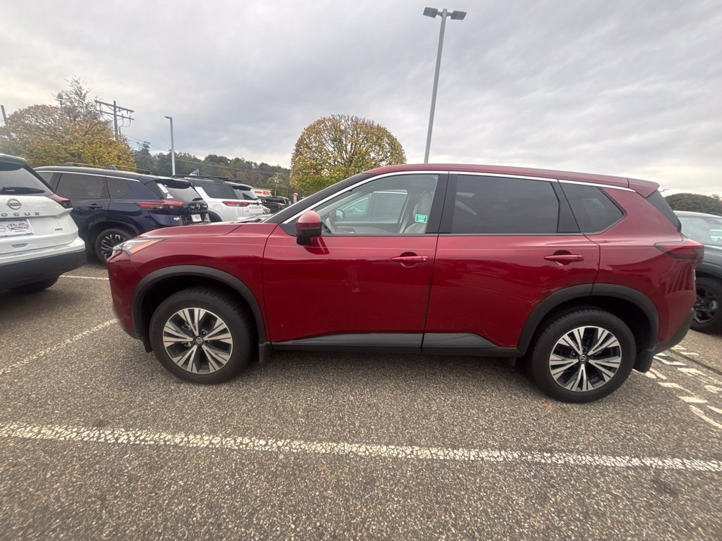 Used 2021 Nissan Rogue SV AWD/4WD image 1