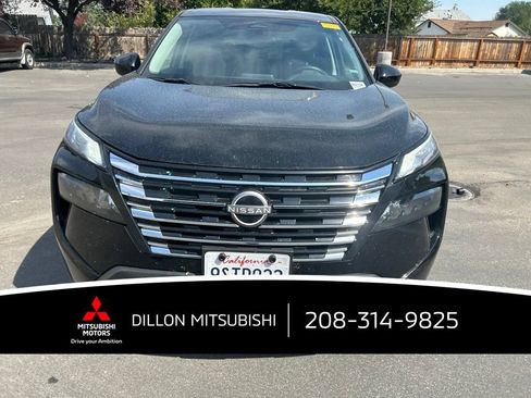 Used 2025 Nissan Rogue SV AWD/4WD image 16