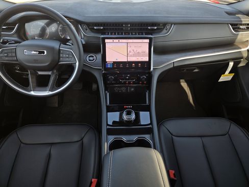 New 2025 Jeep Grand Cherokee Limited image 20