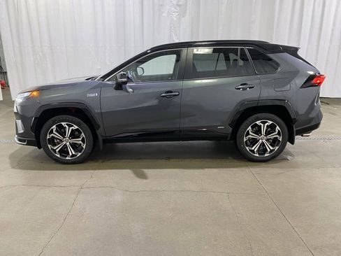 Used 2023 Toyota RAV4 XSE w/ Weather Package image 7