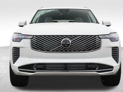New 2026 Volvo XC90 T8 Ultra w/ Protection Package Premier