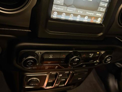 Used 2021 Jeep Wrangler Unlimited Sport AWD/4WD image 77
