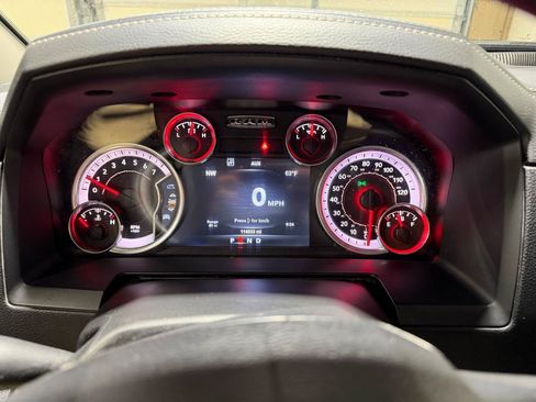 Used 2015 RAM 1500 Sport w/ Black Ram 1500 Sport Group AWD/4WD image 30