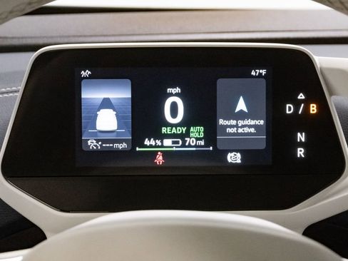 Used 2023 Volkswagen ID.4 Pro S AWD/4WD image 17