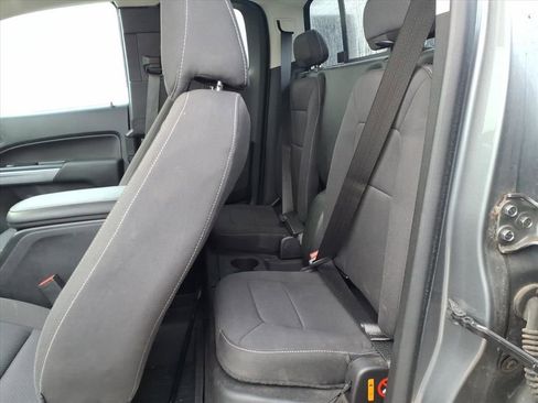 Used 2021 Chevrolet Colorado LT w/ LT Convenience Package image 11