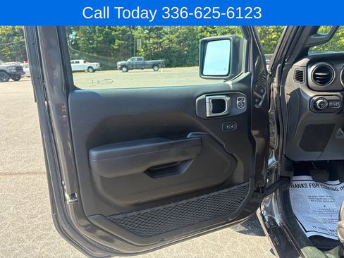 Used 2022 Jeep Wrangler Unlimited Sport AWD/4WD image 11