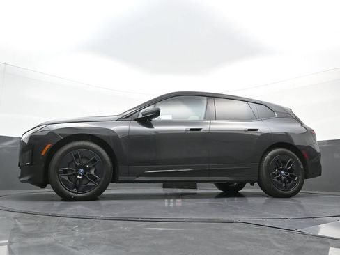 Used 2024 BMW iX xDrive50 w/ Premium Package AWD/4WD image 24