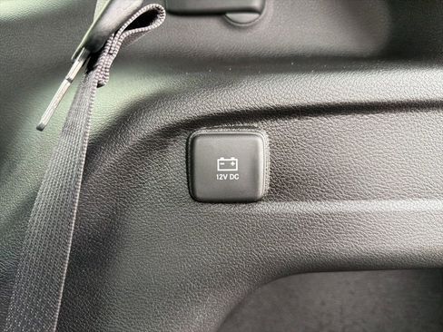 Certified 2024 Jeep Grand Cherokee L Limited w/ Luxury Tech Group II image 30