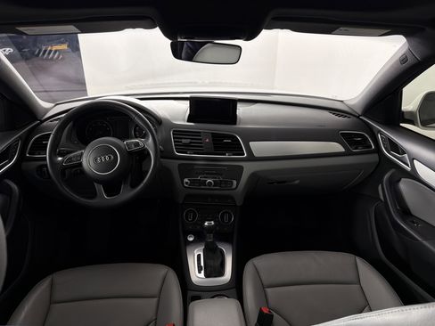 Used 2018 Audi Q3 2.0T Premium FWD image 24