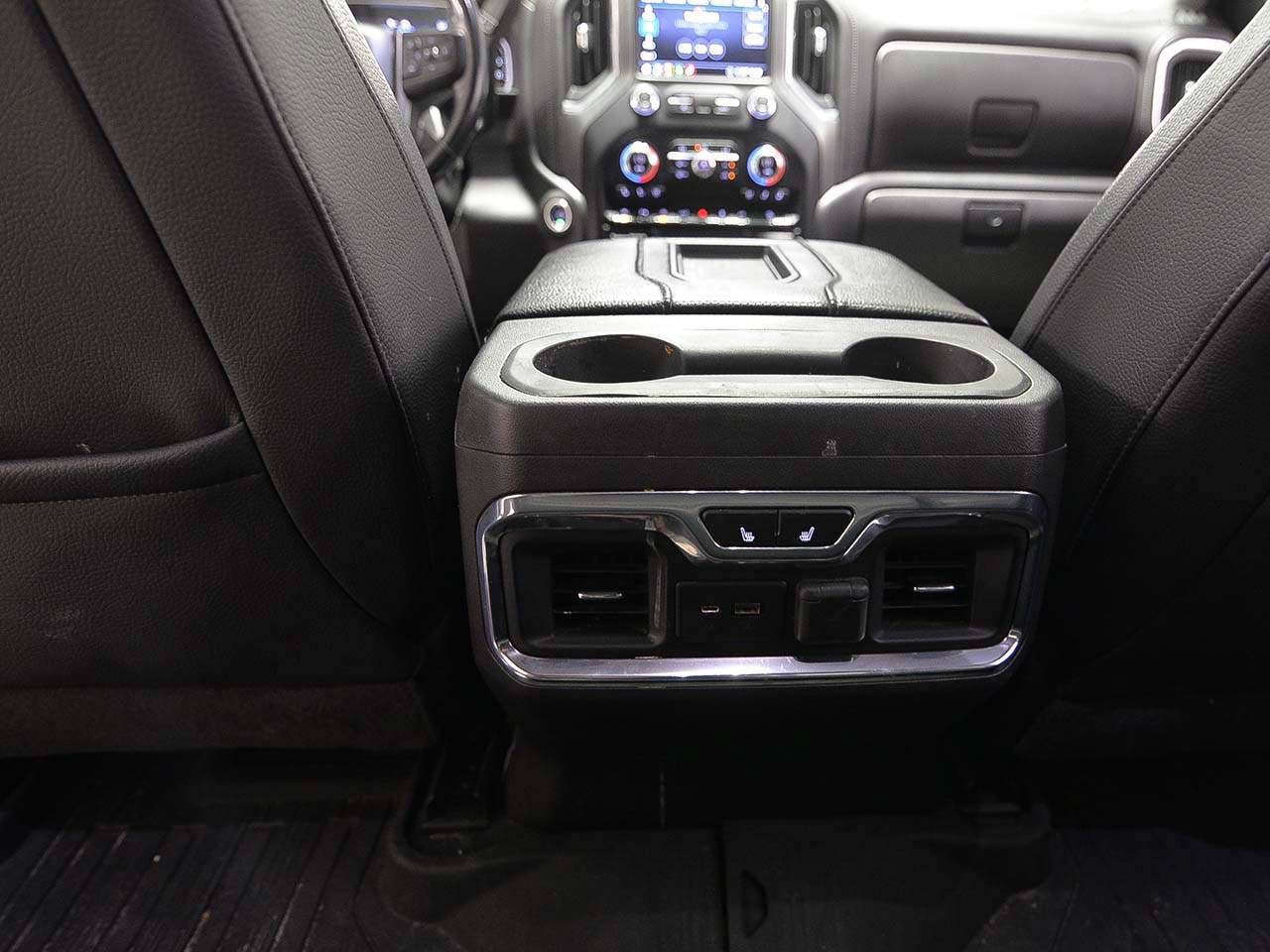 Used 2020 GMC Sierra 1500 Denali w/ Denali Premium Package AWD/4WD image 11
