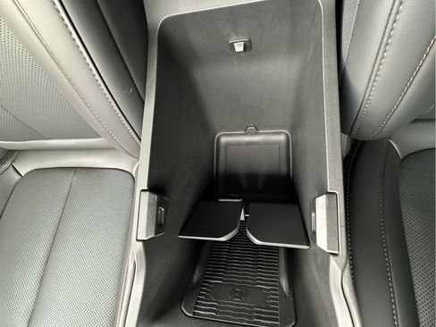 New 2026 Jeep Cherokee Limited AWD/4WD image 32