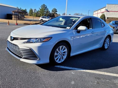 Certified 2023 Toyota Camry LE image 3