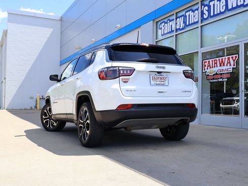 Used 2022 Jeep Compass Limited AWD/4WD image 28