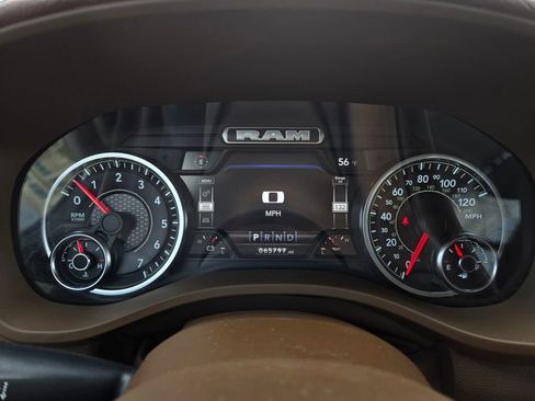 Used 2022 RAM 1500 Laramie AWD/4WD image 22
