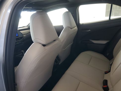 Used 2025 Lexus UX 300h FWD w/ Accessory Package (Z1) image 16