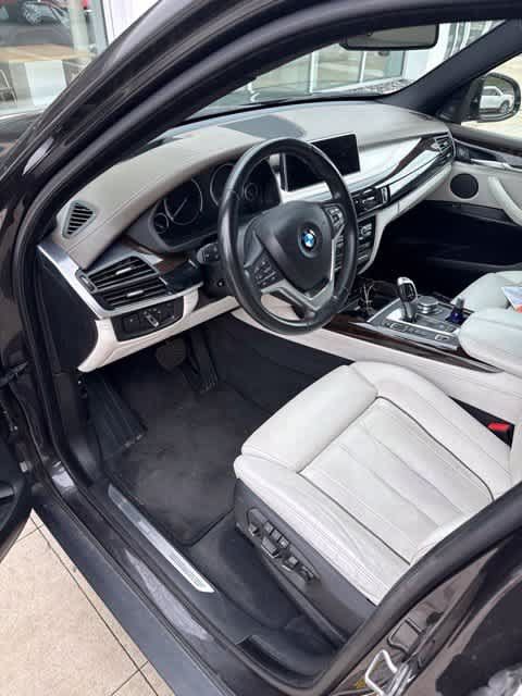 Used 2017 BMW X5 xDrive40e AWD/4WD image 12