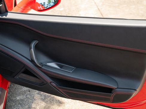 Used 2012 Ferrari 458 Italia Coupe RWD image 46